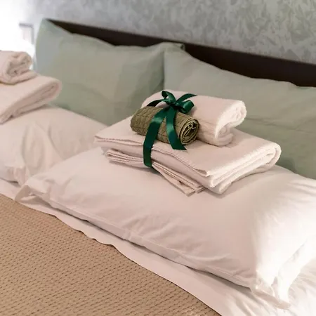 Oda ve Kahvaltı Santa Giusta LʼAquila